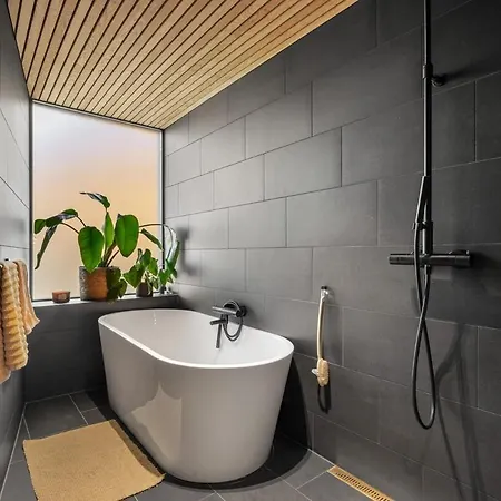 In The Hollywood Hills Of With Breathtaking Views Βίλα *