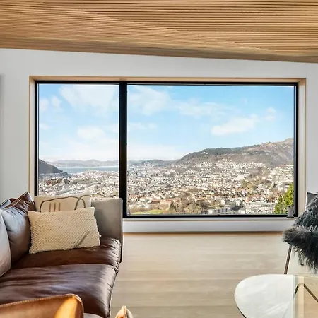 In The Hollywood Hills Of With Breathtaking Views Βίλα *