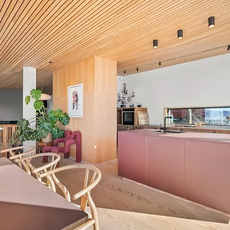 In The Hollywood Hills Of With Breathtaking Views Βίλα *