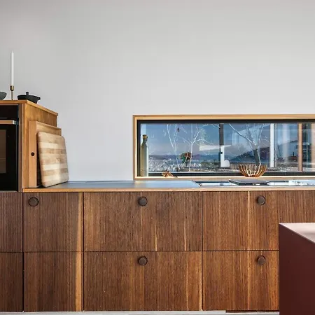 In The Hollywood Hills Of With Breathtaking Views * Берген