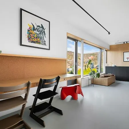 In The Hollywood Hills Of With Breathtaking Views Вілла Берген