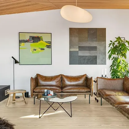 In The Hollywood Hills Of With Breathtaking Views Вілла *