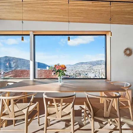 Villa In The Hollywood Hills Of With Breathtaking Views