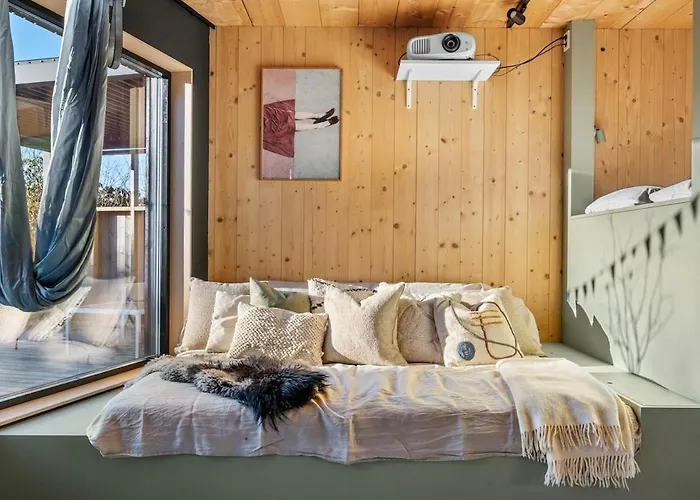 Willa In The Hollywood Hills Of With Breathtaking Views